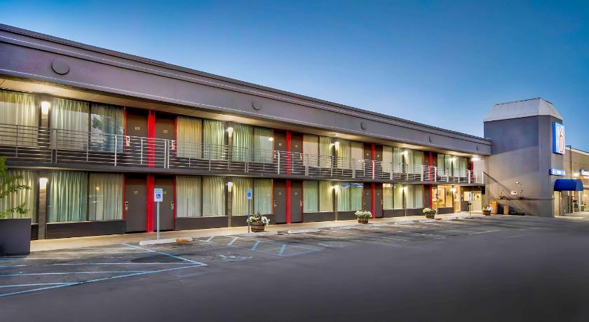 Motel 6 Louisville, Ky- Airport/ Fair Expo — Hotel in Louisville (KY)