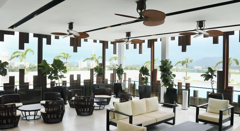 Fantastic View, Cozy and Lovely 3BR Condo at Meritus Residensi photo