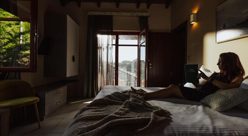Rouista Tzoumerka Resort photo