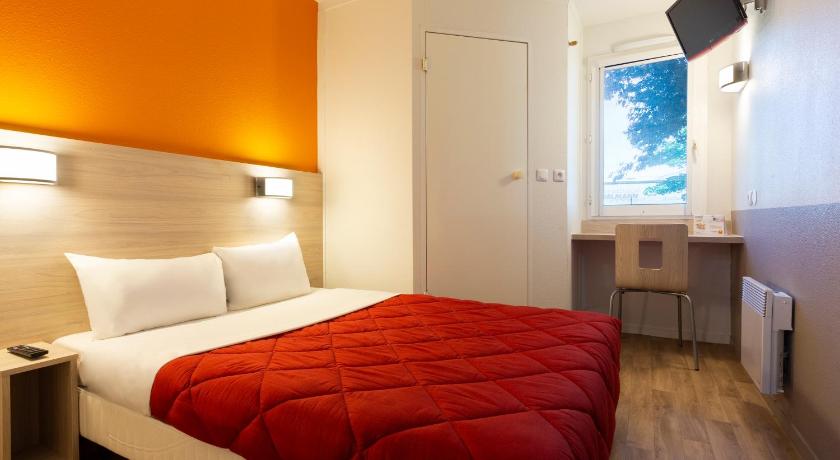 Hotel de Nantes Saint Herblain photo