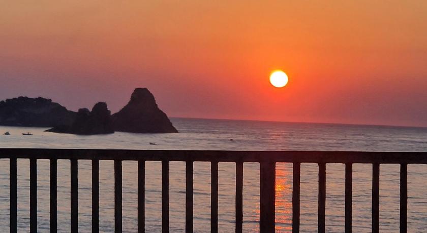 アチ・トレッツァ L'Isola e i Faraglioni house 3つ星 シングルルーム 眺望