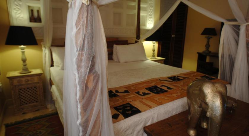 Villa Kololo photo