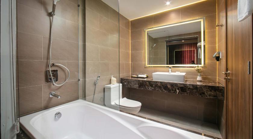 Image of Superior Double Garden View 2