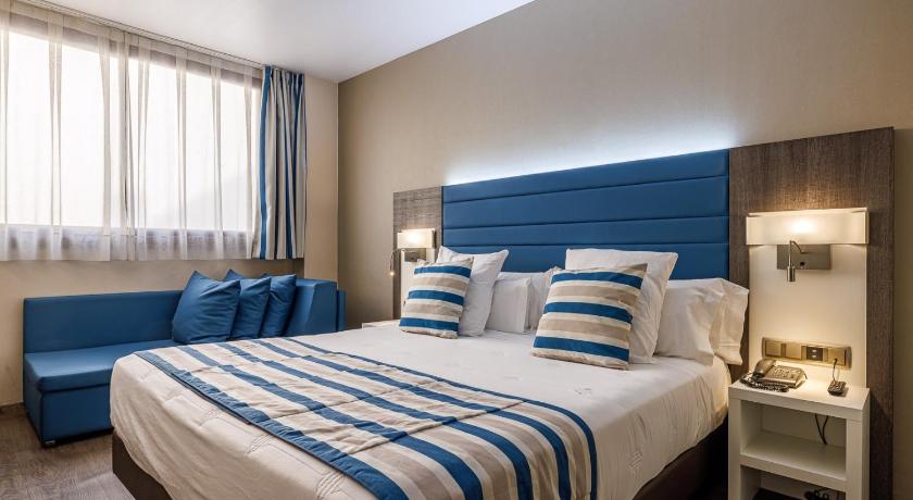 Фото: Улучшенный двухместный номер (Superior Double Room) 6