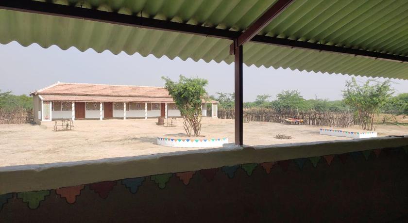 霍德卡 Rann Niwas Village Stay 2星级 酒店 泳池