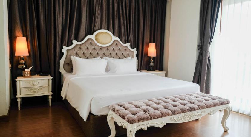 Image of 1 Bedroom Suite 6