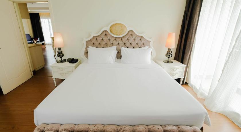 Image of 2 Bedroom Suite 4