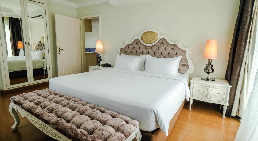 Image of 2 Bedroom Suite 5