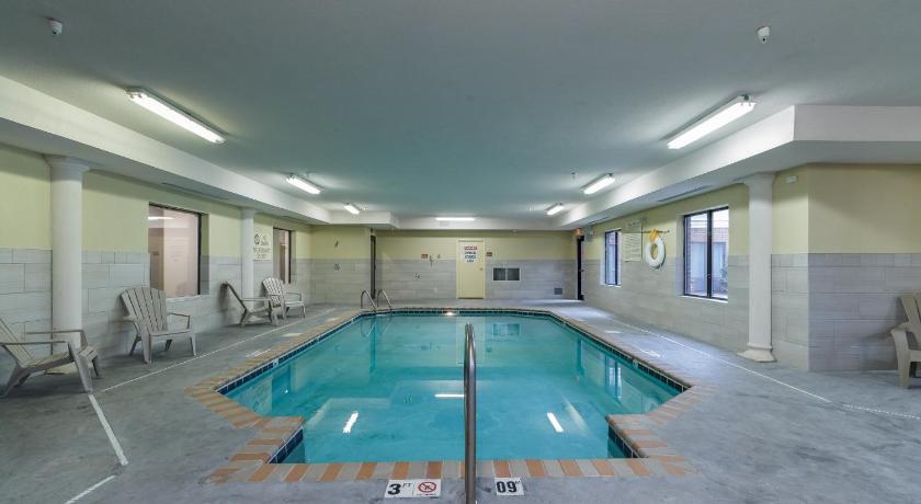 Holiday Inn Express Hotel & Suites South Bend Notre Dame Univ. photo