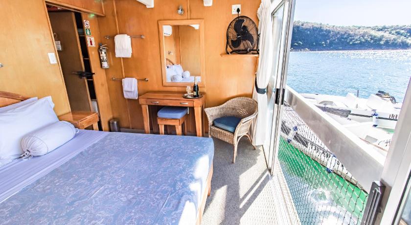 Shayamanzi Houseboats photo