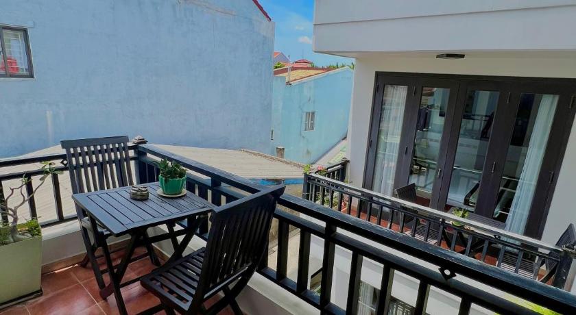 Image of Double Room with Pool View 1