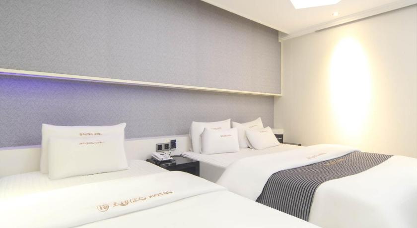 Image of Double or Twin Room 8