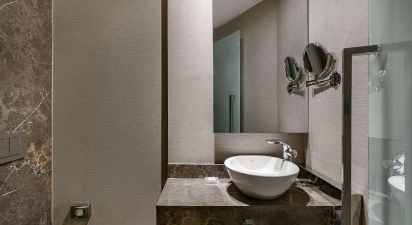 Image of Hammam Suite - Hammam, Sauna & Terrace 9