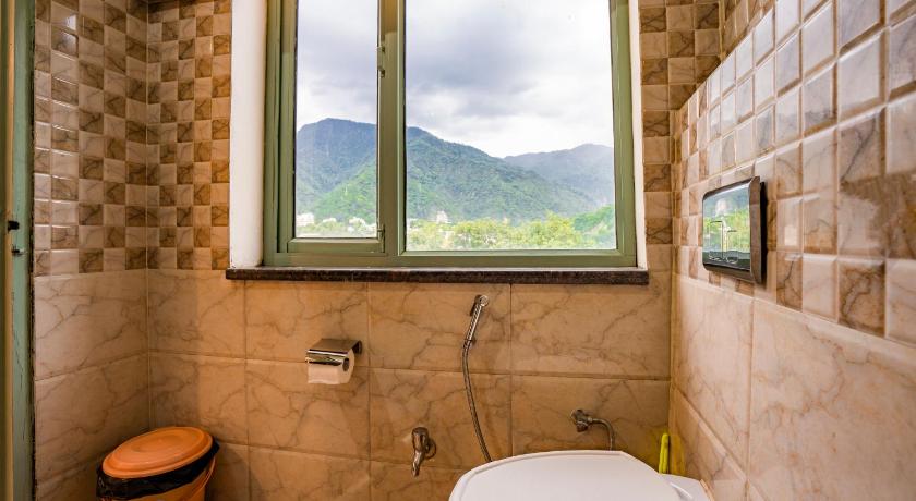 Hotel Laxman Jhula Regency