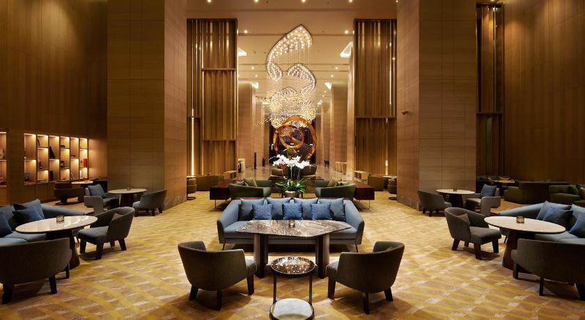 シャーアラム DoubleTree by Hilton Shah Alam i-City 5つ星 ホテル プール