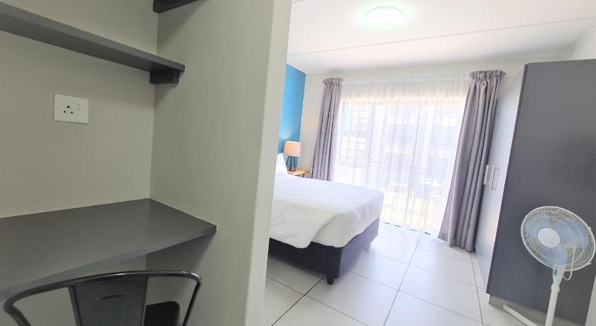  One-Bedroom Standard Apartment, MINT Express Sandton View in Johannesburg