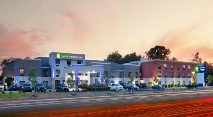 Holiday Inn Express And Suites Williamstown Glassboro photo