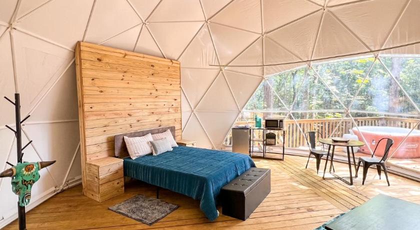 ボイリングスプリングス (NC) Broad River Campground Cabins & Domes 4つ星 宿泊施設 客室