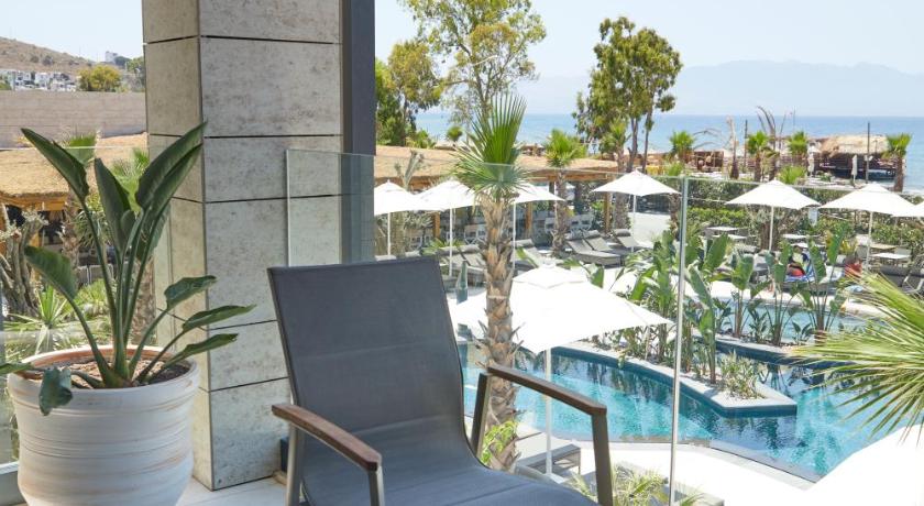 Image of Deluxe Double Room with Sea View 1