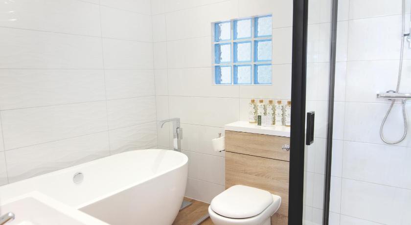 Zdjęcie: Pokój Dwuosobowy typu Deluxe z widokiem na morze (Deluxe Double Room with Sea View) 3