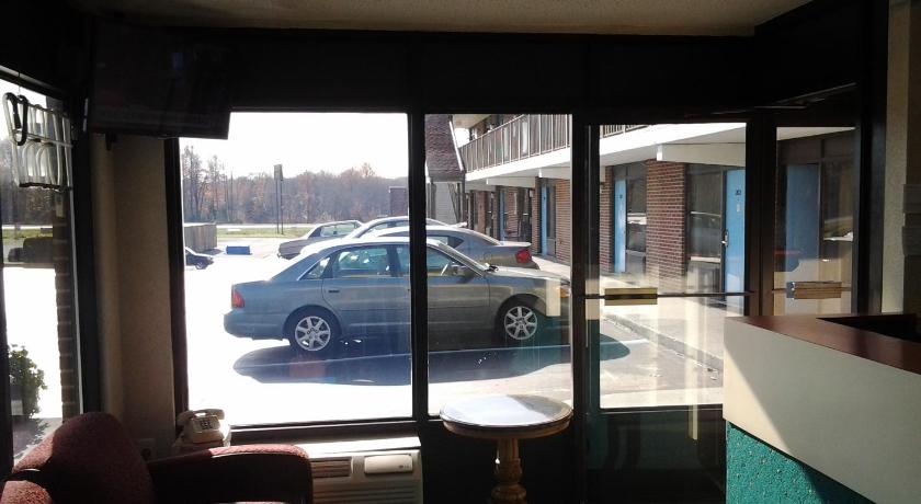 Elkton Lodge photo