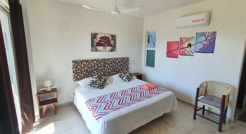 Carri Surf Studio — Hotel in Puerto Escondido