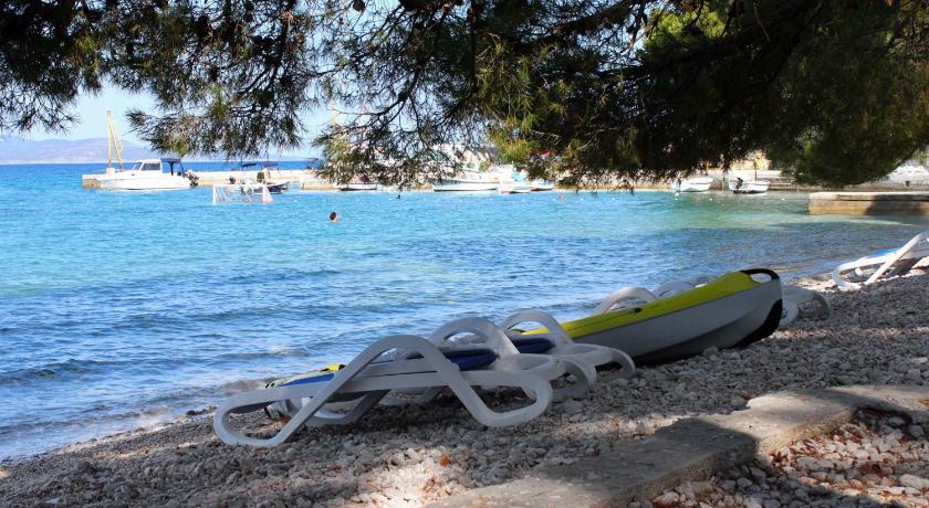 Apartments with a parking space Makarska - 16430 photo