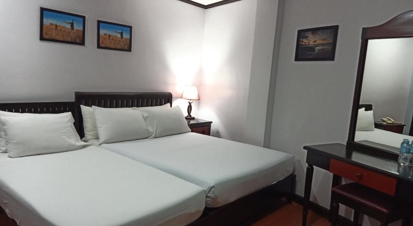 Image of Deluxe Triple Room 0