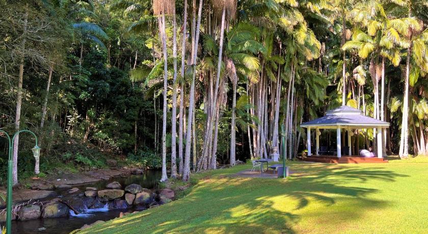 Mt Tamborine Stonehaven Guest House photo