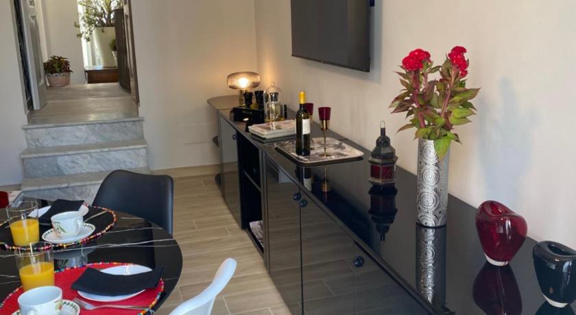 Calefati Gallery Luxury Apartment