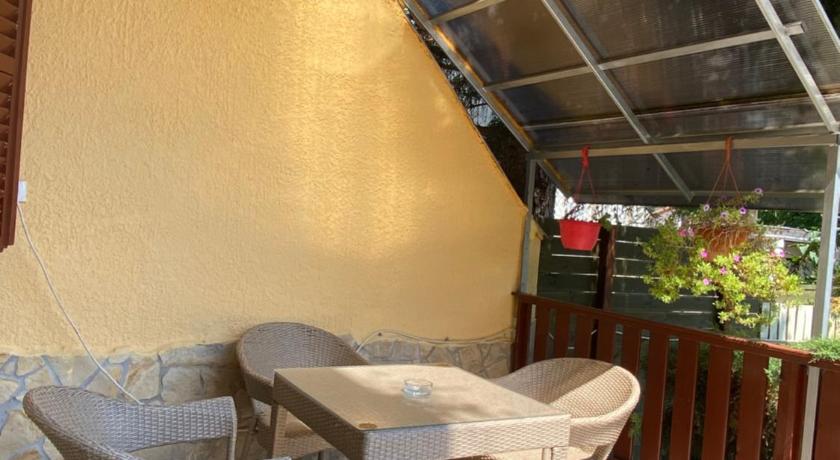 Image of Apartment with Terrace 8