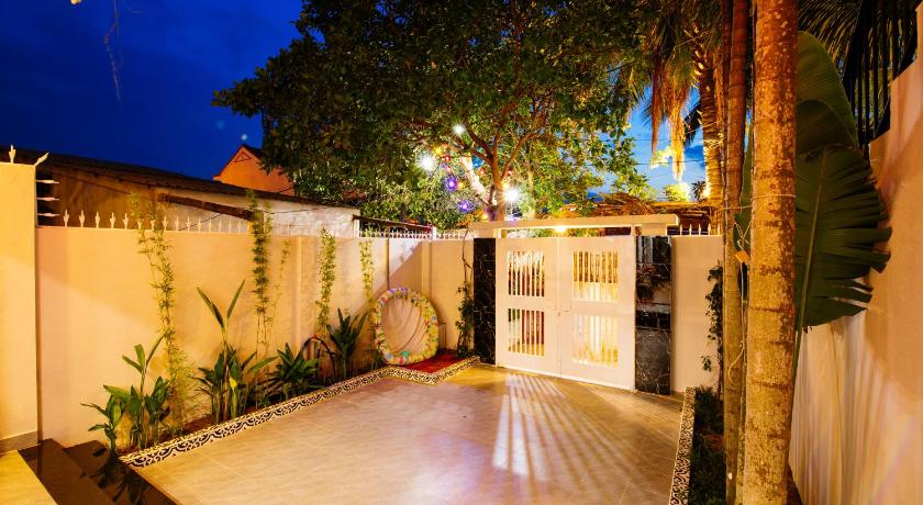 Beach Forest Villa - image 13