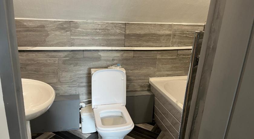 Budget Double En-suite bedroom photo