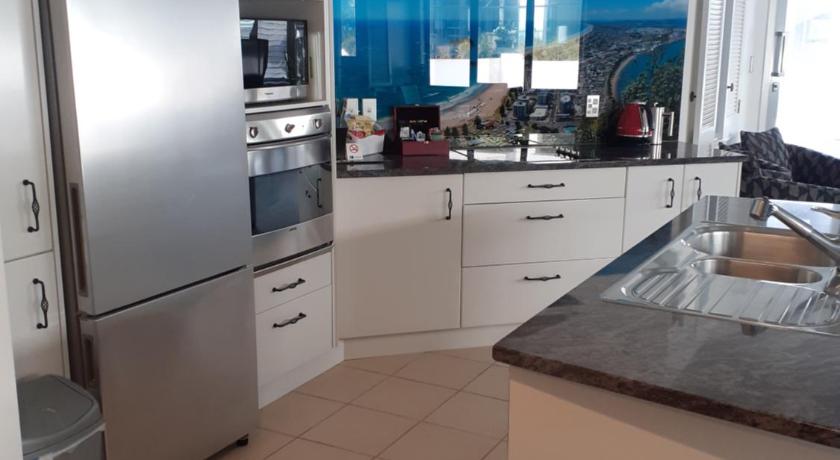 Image of Two-Bedroom Apartment with Partial Sea View 14