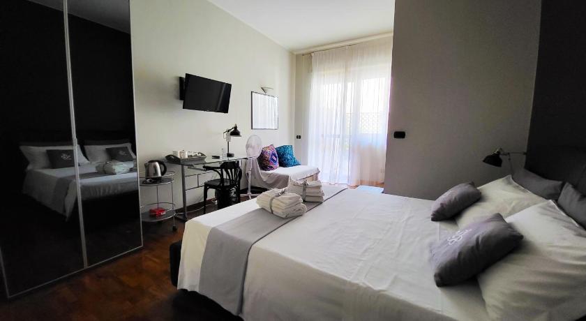 Image of Deluxe Room 4