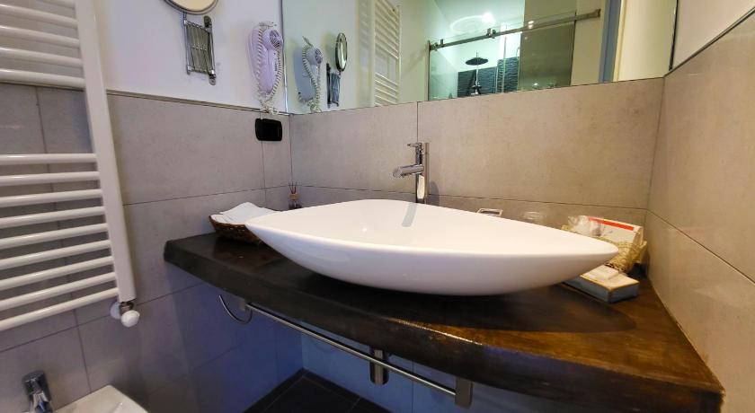 Image of Deluxe Room 10