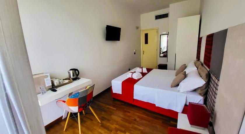 Image of Double or Twin Room with Balcony 5