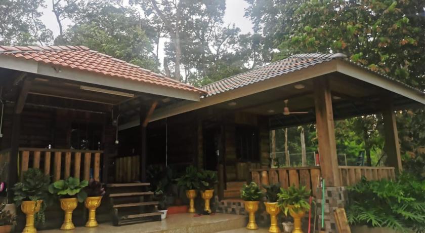 HOMESTAY DUSUN ANA BALUN photo