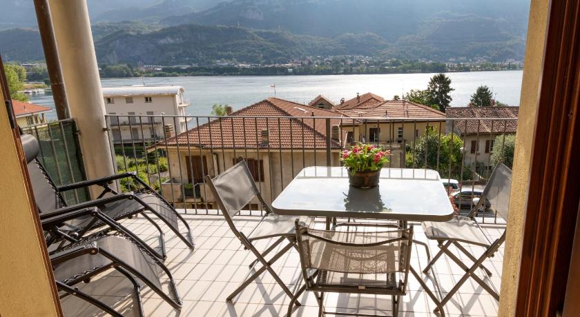 View House - Lake Como
