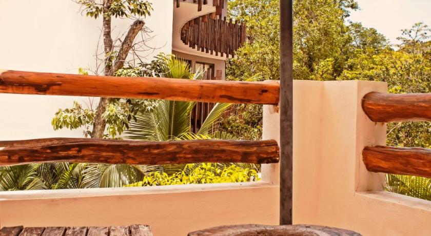 Niik Tulum photo