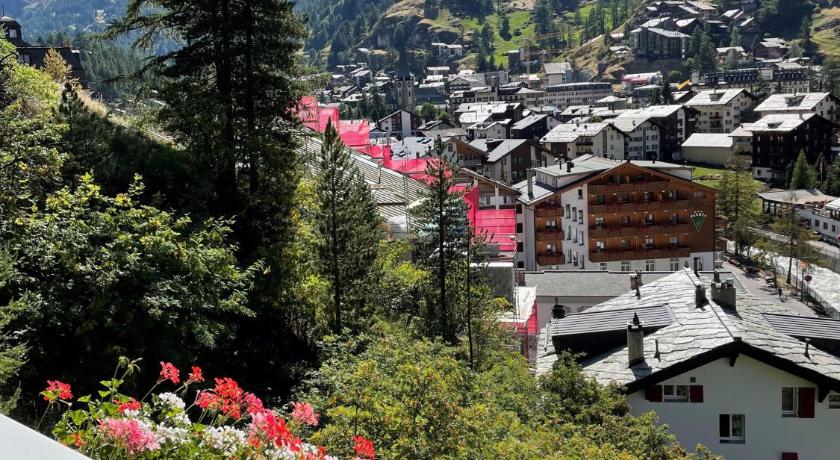 Haus Oasis — Hotel in Zermatt