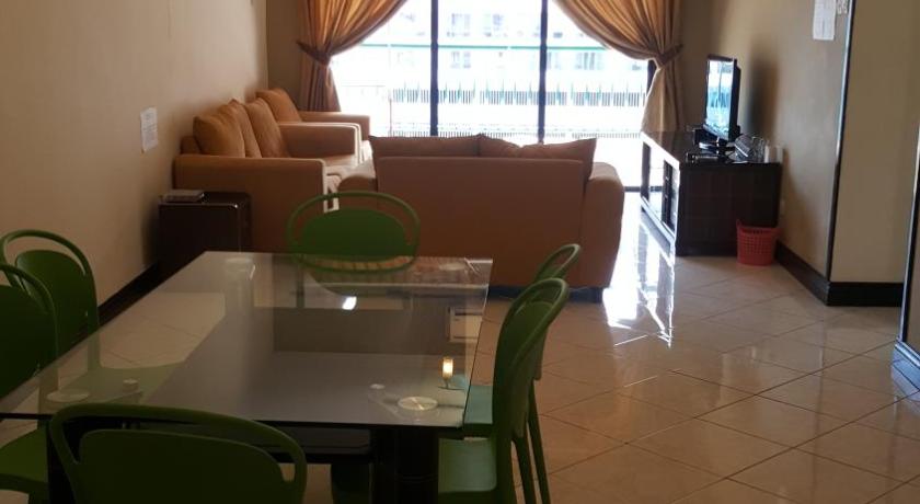 Marina Court  Homestay  KK - image 5