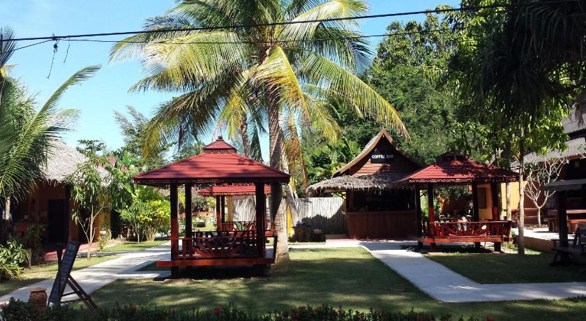 Lanta Pearl Beach Resort - image 36