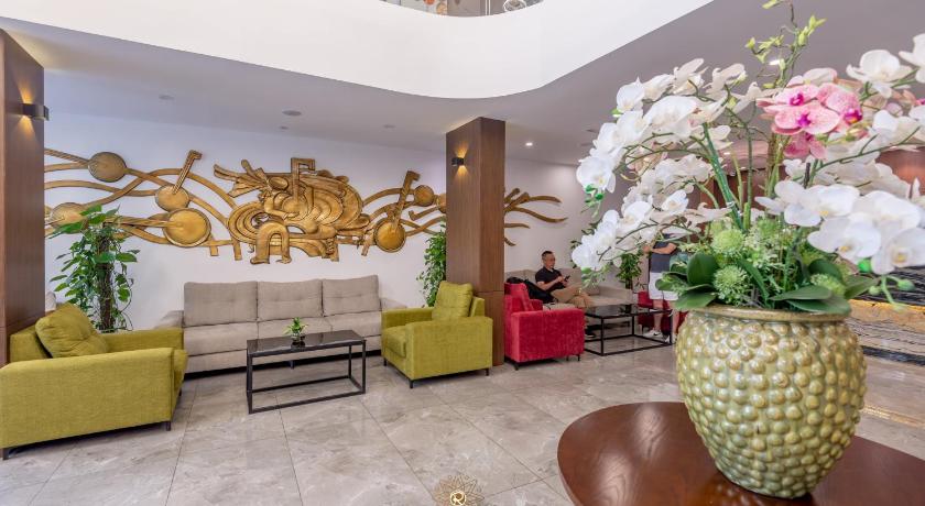 Reyna Hotel Hanoi photo