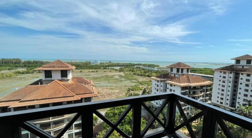 Instay Costa Mahkota With Seaview photo