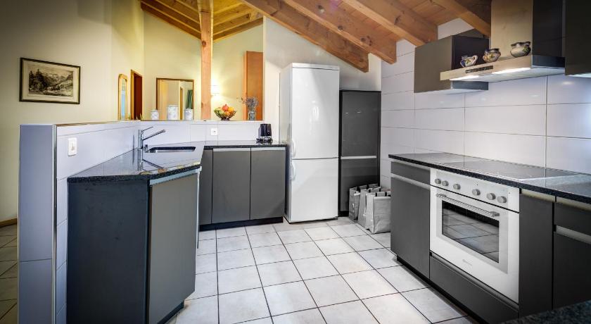 Patricia self-check-in Apartments & Spa Access at Alpen Resort - image 16