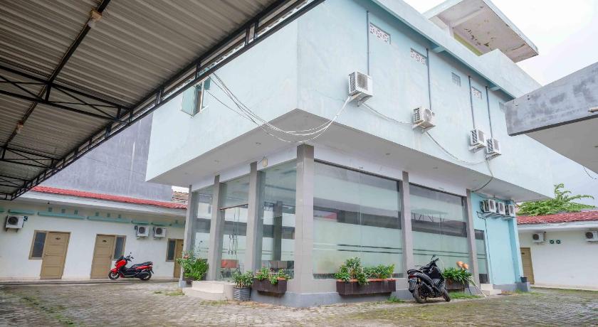Urbanview Hotel Platinum Parepare – Parepare, CA
