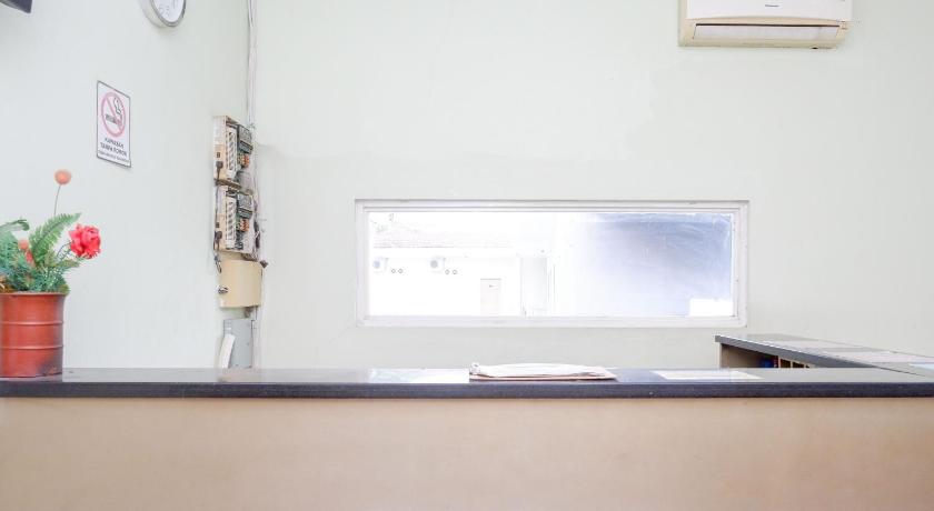 Urbanview Hotel Platinum Parepare – Parepare, CA