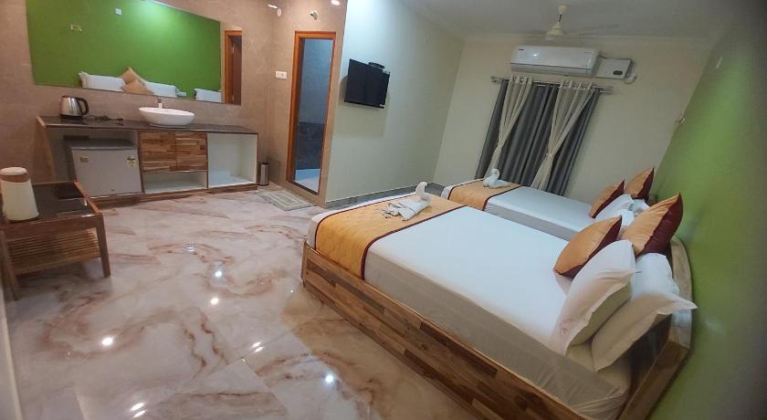 Hotel KSR Grand photo