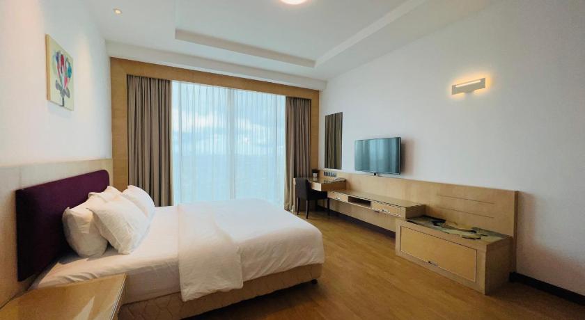 Image of Three-Bedroom Apartment 0